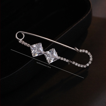 Брошка от меден сплав с циркони, дамски корейски стил, геометричен модел