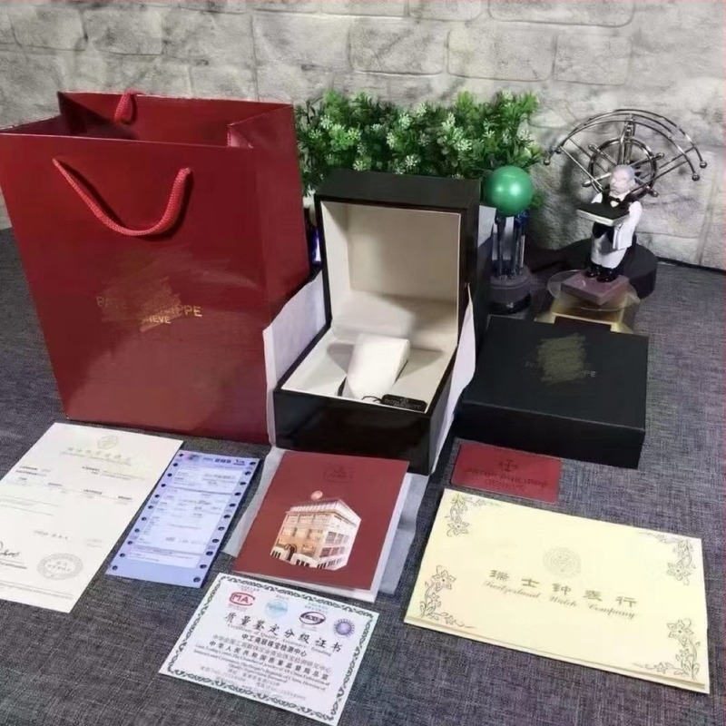 Комплект кутии за часовници със официална опаковка — лято 2021 издание; без внос