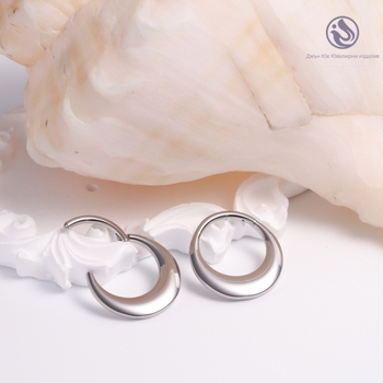 Носна халка – титаниева сплав, елипсовидна форма, гравирана, унисекс, безшевна затворена халка