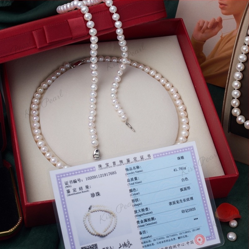 Перлена огърлица с естествени сладководни перли, почти кръгла форма, 925 сребро, пролет 2023