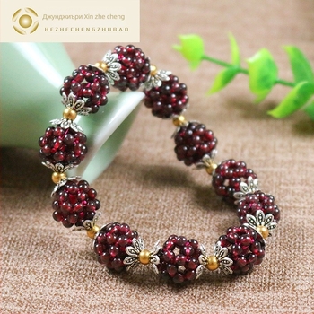 Плетена гривна с 11 гранатени мънини, естествен стил, женска, ръчна изработка