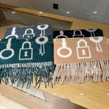 Вълнен шал от Worm mountain silk, есен 2025, наличен на склад, шал с принт на ключов мотив