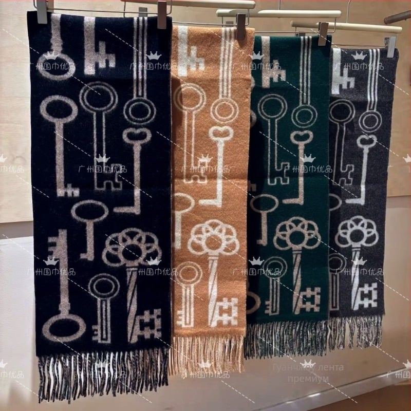 Вълнен шал от Worm mountain silk, есен 2025, наличен на склад, шал с принт на ключов мотив