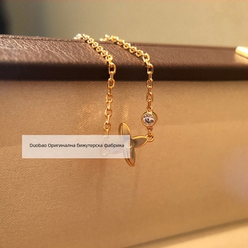 Колие със златно покритие, Инст стил, циркони вградени, електроплатинг, верижка с форма на звезда с четири върха