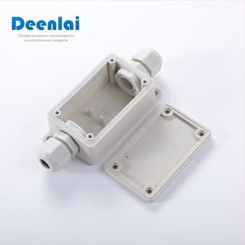 Кутия за свързване от PC материал, огнеупорна, за електрически устройства; външен диаметър на кабела 4–8 мм; 24 A / 450 V AC