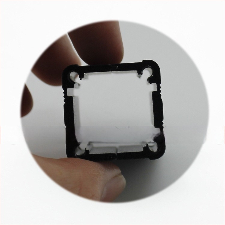 Tevio алуминиев профилен корпус за клемни блокове и шаси – охладителен алуминиев корпус за кутия, код на изделие Wh