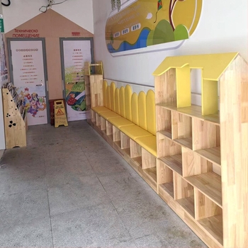 Мека подложка за стени и колони в детска градина — самозалепваща защитна противоударна обвивка, кожа + пяна + дъно, персонализируемо