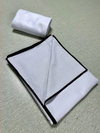 Кърпа за йога от анти тъкан — преносима, бързосъхнеща, миеща се за фитнес