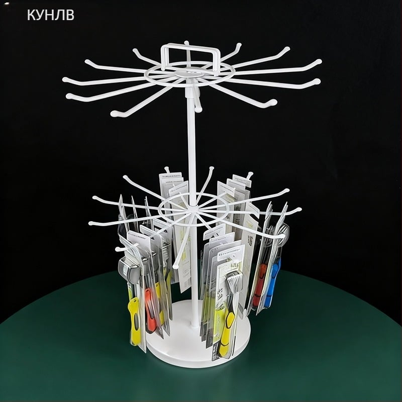 Двуслойна железна въртяща се поставка за бижута за бюро — дисплей за колие, гривни и червило; Материал: желязо; Брой слоеве: двойни; Въртене: двуслоен дизайн; Корпус: пластмасов; Тегло: 1 кг