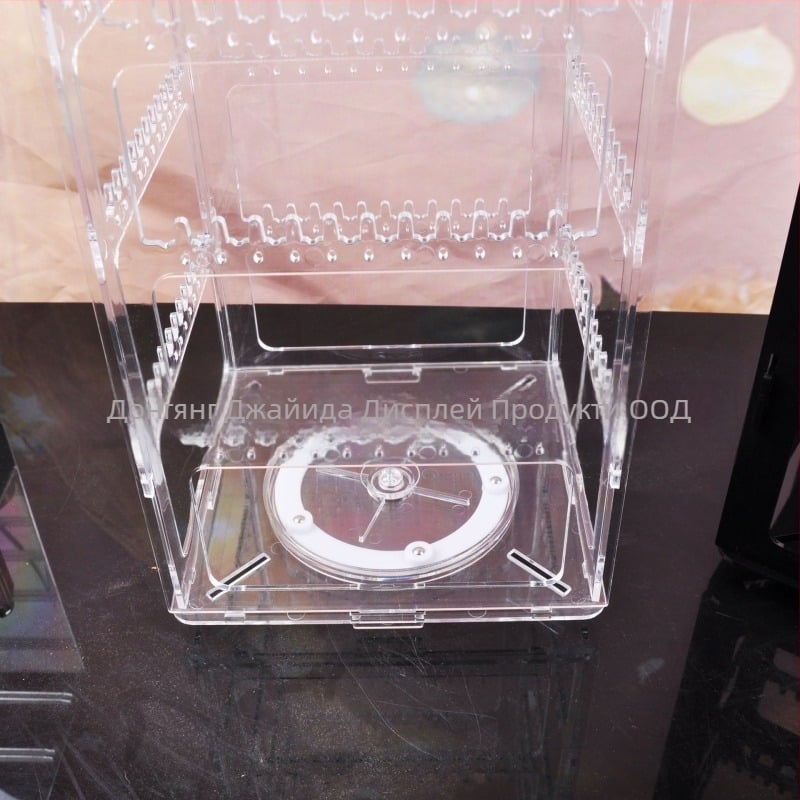 Ротиращ акрилен държач за бижута, настолен 5-етажен органайзер за колие и обеци