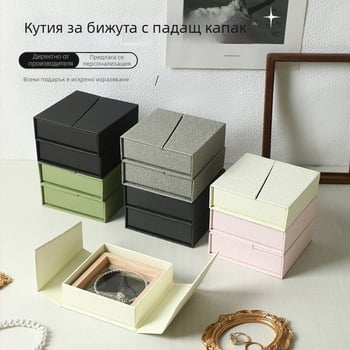Двойно отваряща се кутия за бижута с кристална гривна, пръстен, колие, брошка и обеци