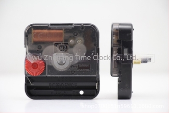 Кварцов часовников механизм с плавен ход 12888 — Seiko вал; корпус от пластмаса; опаковка 500 бр; марка Sun Card