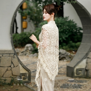 Дамски кардиган-шал със ажурна плетка и пискюли със слънчоглед, триъгълен шал - пролет и есен, полиестер