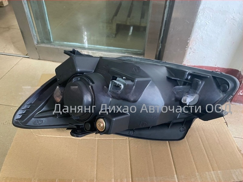 DH PC фар за GETZ 06 55W 12V (част 92101-1C510/92102-1C510)