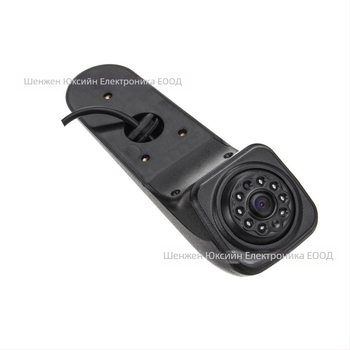 Камера за обратно виждане за Mercedes‑Benz W639 (Viano) 2003–2014, модел B7239, резолюция 628×586, NTSC, 12V, за висока стоп-светлина