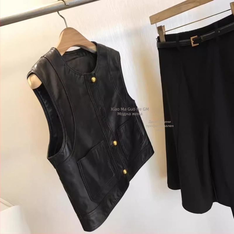 Женски безръкав жилет от PU кожа, свободен силует, кръгло деколте, закопчаване с един ред катарами