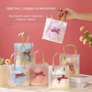 Кърпа с форма на мечка в подаръчна кутия, коралов велюр, тегло 70 г, печат на лого, персонализиране налично