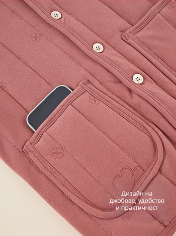 Жилетка от вълна с флисово подплата — quilted модел, Space Cotton тъкан, нормална дължина; съдържа 90–95% вълна и 90–95% полиестер