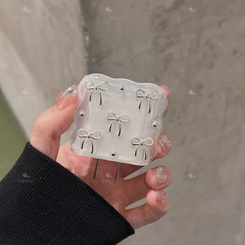 Протектор с форма на лък за Apple 17 зарядно, 20W глава, защита на кабела срещу скъсване с вълнообразна епоксидна повърхност