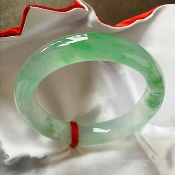 Гривна от нефрит за жени, A-клас, дизайн плаващо цвете, етно стил