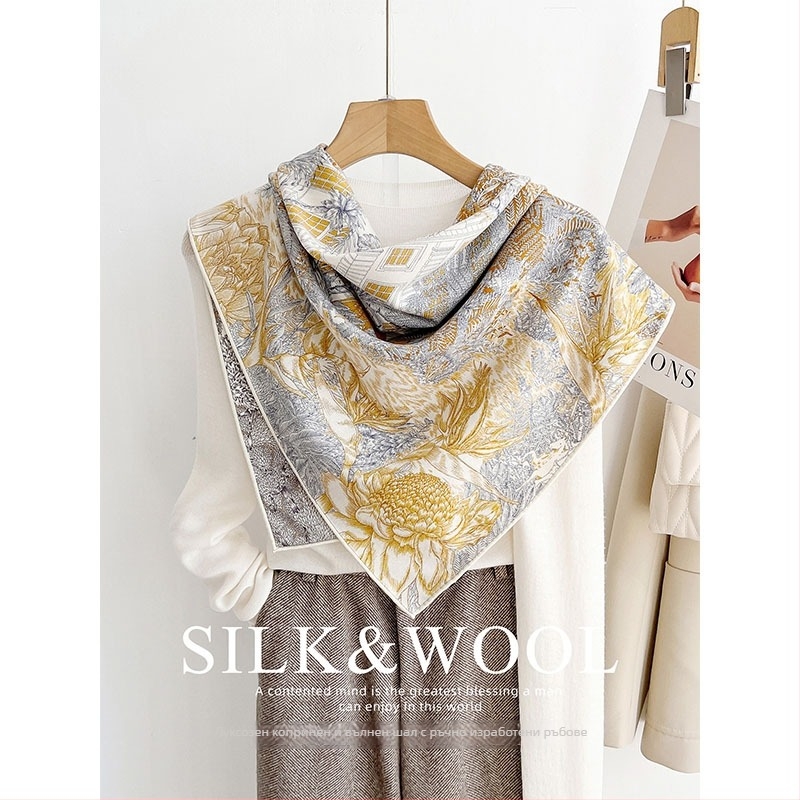Копринено-вълнен квадратен шал със сатенова тъкан, произход Сучжоу, есен 2025