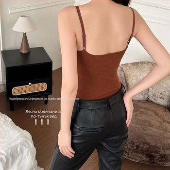 Потник със дантела и подплънки, V-образно деколте, Sling топ, есен 2024, 95–100% полиестер