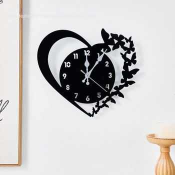 Стенен часовник със сърцевидна форма и черна пеперуда, акрил, модерен дизайн, сканиращи секунди