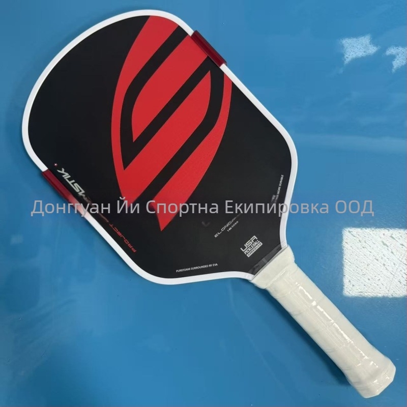 Pickleball ракета Heng yi с Toray T700 карбоново влакно, EVA пълнена термоформована сърцевина 16 мм, кожена обвивка на ръкохватката; тегло 225 g ±5 g