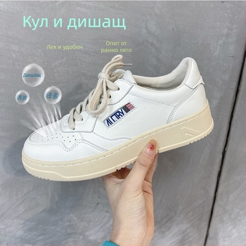 Ежедневни кецове с двуслойна телешка кожа, дебела гумена подметка, предно закопчаване, кръгла носка, стелка от естествена кожа