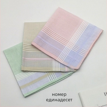 Джобна кърпичка - класическо каре (Марка: Unique; Категория: Джобна кърпичка; Източник: На склад; Пролет 2025)