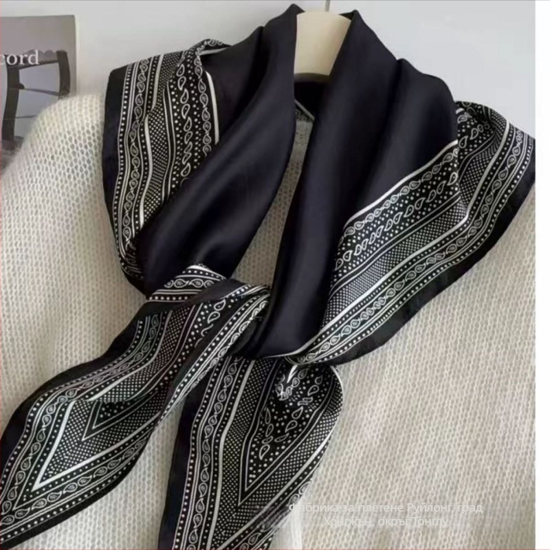 Полиестерен триъгълен шал с принт, съдържащ над 96% полиестер, Лято 2025 издание, произход Джинхуа
