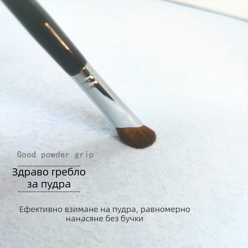 Контурна четка за носа, конски косъм, дървена дръжка, дължина на косъма 1 см, обща дължина 15 см, 1 бр