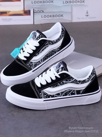 Мъжки канвасови спортни обувки за лято — проветриви, с връзки, остър нос, горна част от платно, подметка от композит