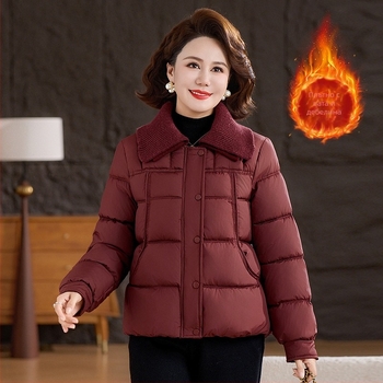 Дамско зимно палто от полиестер с флисова подплата, дебело и топло, за жени 40–60 г, с лацкан и цип, едноцветно, дължина 50–65 см.