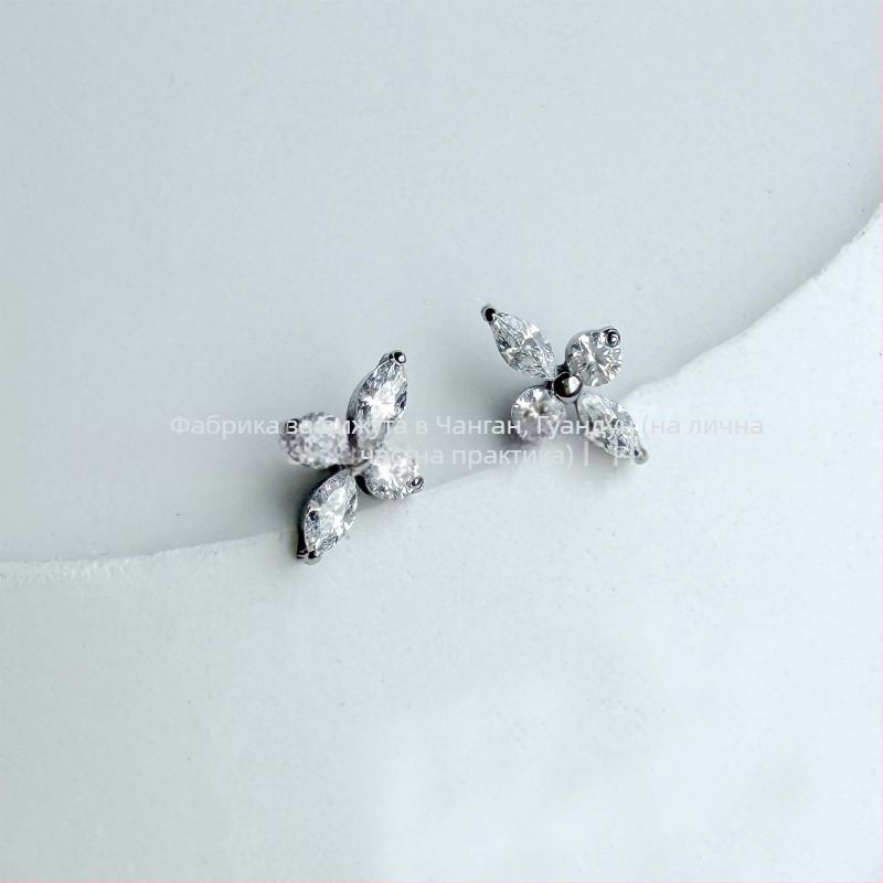 F136 Титанови устни пирсинг шипчета с 5A цирконий, четирилистна детелина, G23 титаниева сплав за пиърсинг на тялото