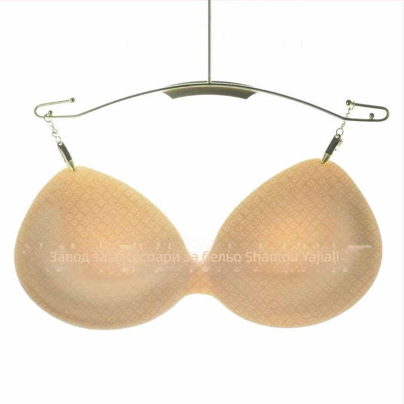 Найлонов дишащ сутиен с удебелени безшевни чашки за събиращ ефект, комфортен и не прозира през дрехите