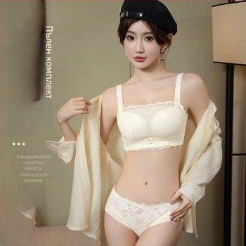 Дантелено бюстие-туба безжично, дишащо, контуриращо, регулируеми презрамки