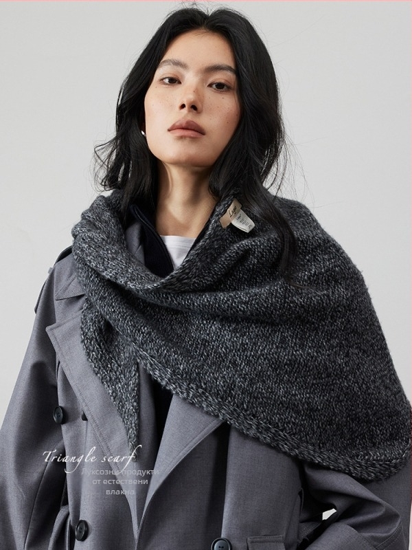 Плетен триъгълен шал, смес от кашмир, вълна и лиоцел, държи топло, зимен сезон