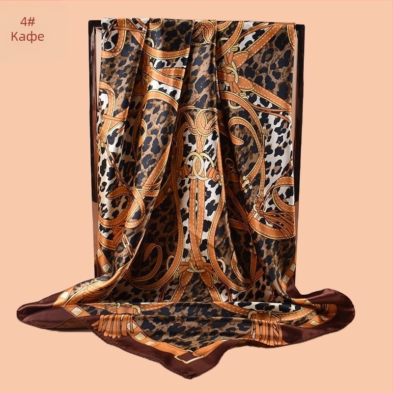 Леопардов принт сатенена квадратна шал с пискюли - гладка тъкан, печат, D573, лято