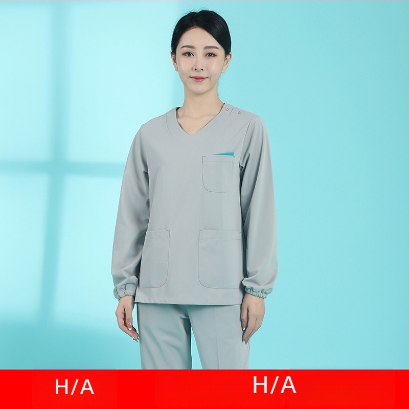 Scrub комплект за стоматолози и медицински лица | унисекс, влагоотводящи свойства, панталони с дължина 3/4, къс ръкав, полиестер 95%+