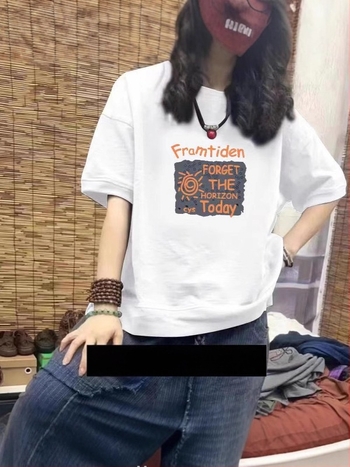 Дамска тениска от 100% памук, свободна кройка, къс ръкав, кръгло деколте, принт дизайн