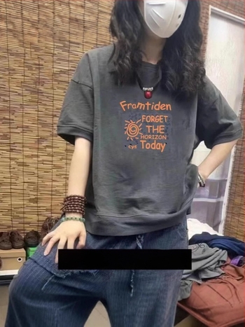 Дамска тениска от 100% памук, свободна кройка, къс ръкав, кръгло деколте, принт дизайн