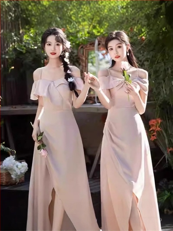 Рокля за шаферки с висока талия, дълга пола А-линия, едно-раменно деколте с двойна ревера, принцес стил