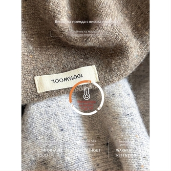 Триъгълен шал от 100% вълна, Warp‑knitted, топло и прахоустойчив за зимата