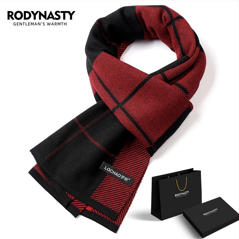 Плетен мъжки шал за зима – топъл, полиестерна материя, средна дължина, представен през есен 2024