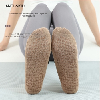 Йога чорапи за фитнес с антихлъзгаща и антифрикционна функция | памук 95–100%, единична игла, 168 шева