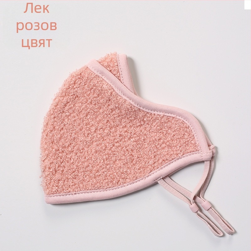 Есенно-зимна ушна топла маска, полиестерен външен слой и мека памучна подплата; пришивана конструкция; защита от прах.