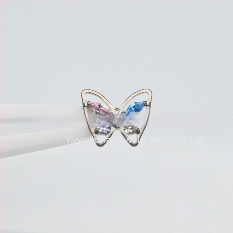 Обеци от имплантен клас титиева сплав, пеперуден дизайн с маркиз разрез диамантени камъни