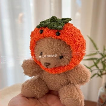 Шапка за плюшена кукла - вълна, ръчно плетена, карикатурен стил, модел с малки животни