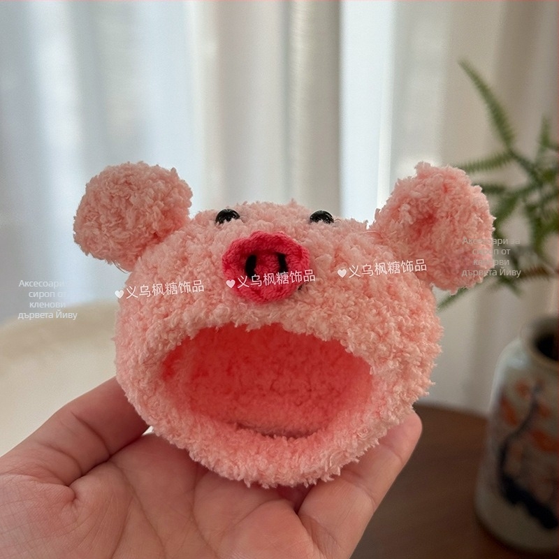 Шапка за плюшена кукла - вълна, ръчно плетена, карикатурен стил, модел с малки животни